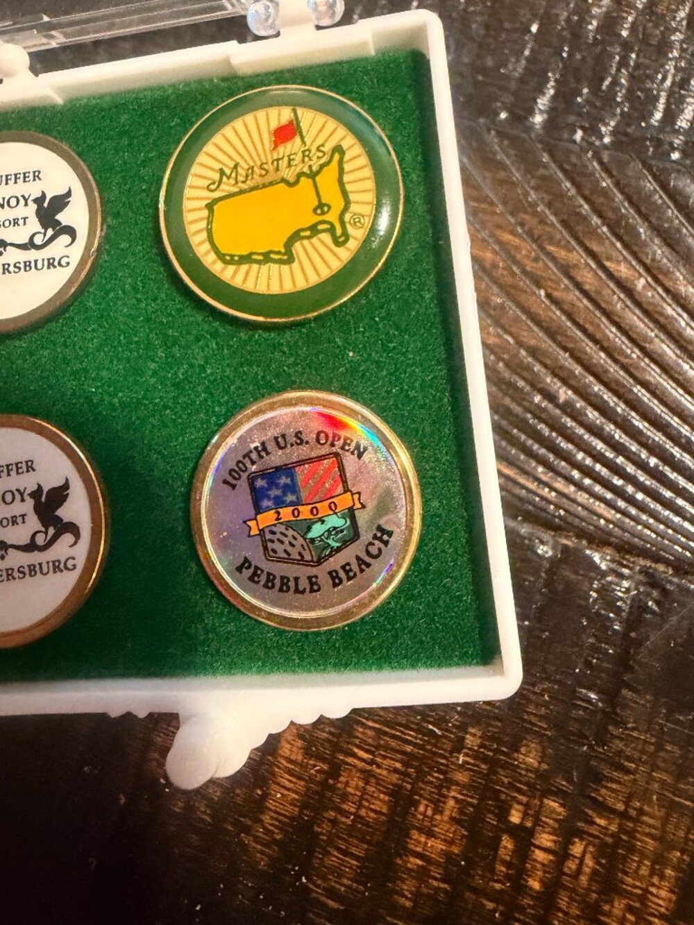 VINTAGE MASTERS Assorted 4-Pack - Metal Golf Ball Markers Multi Set - Picture 3 of 6